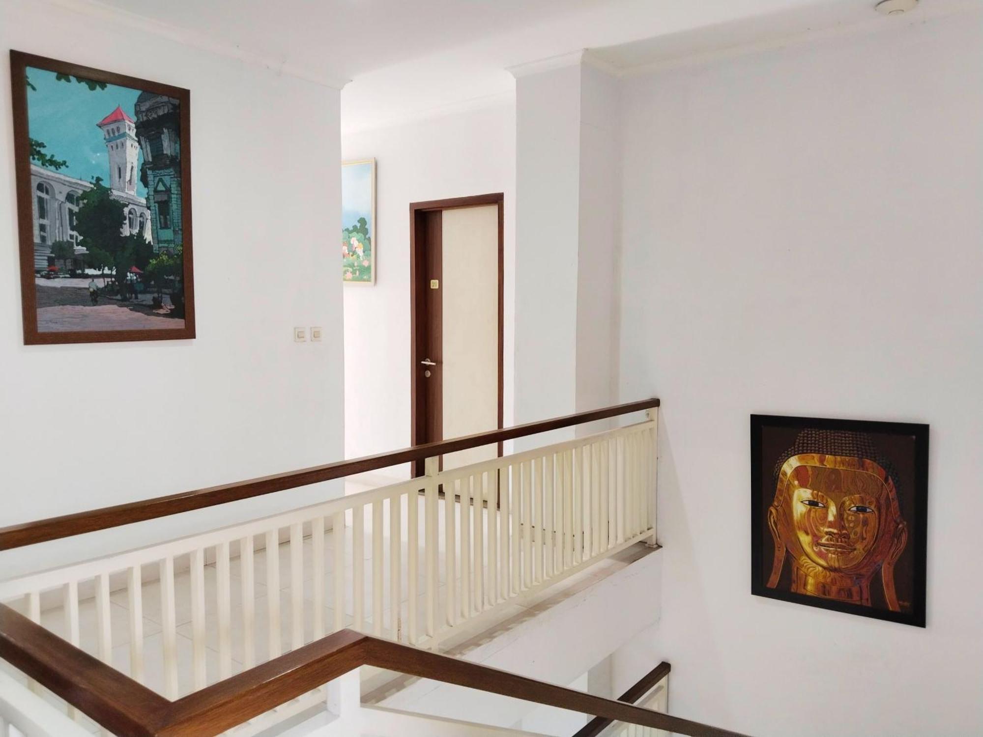 Hotel Dejati House Bekasi Exterior foto